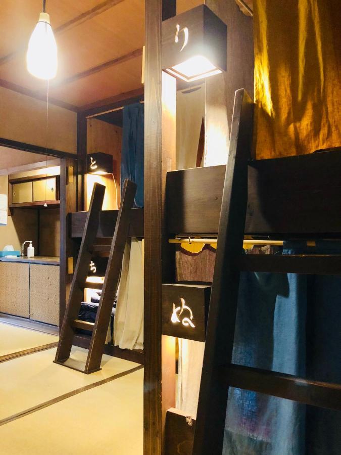 Onomichi Guest House Anago-No-Nedoko Екстер'єр фото
