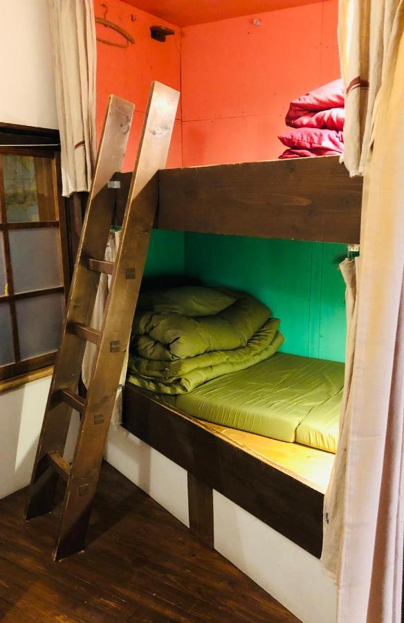 Onomichi Guest House Anago-No-Nedoko Екстер'єр фото