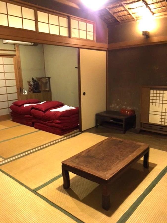 Onomichi Guest House Anago-No-Nedoko Екстер'єр фото