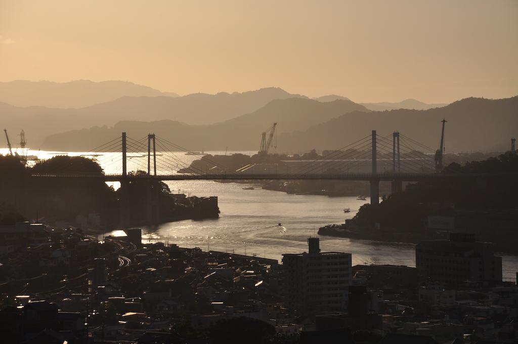 Onomichi Guest House Anago-No-Nedoko Екстер'єр фото