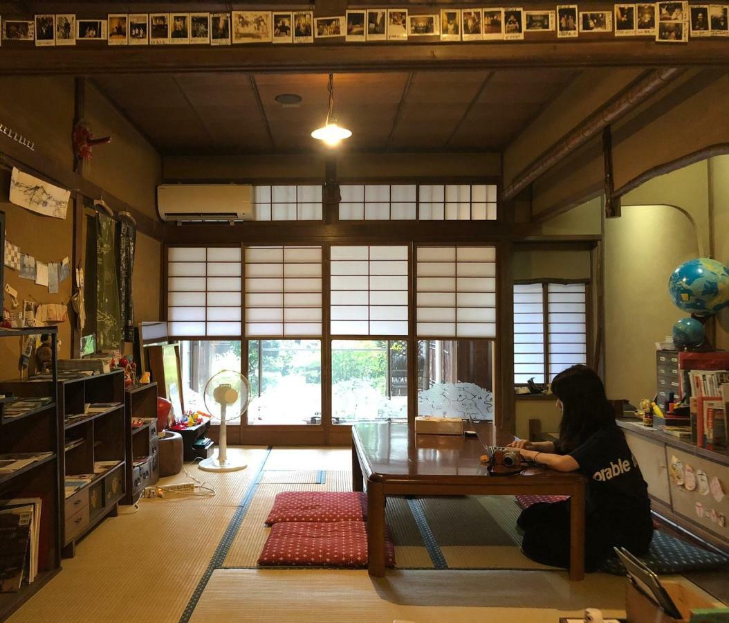 Onomichi Guest House Anago-No-Nedoko Екстер'єр фото